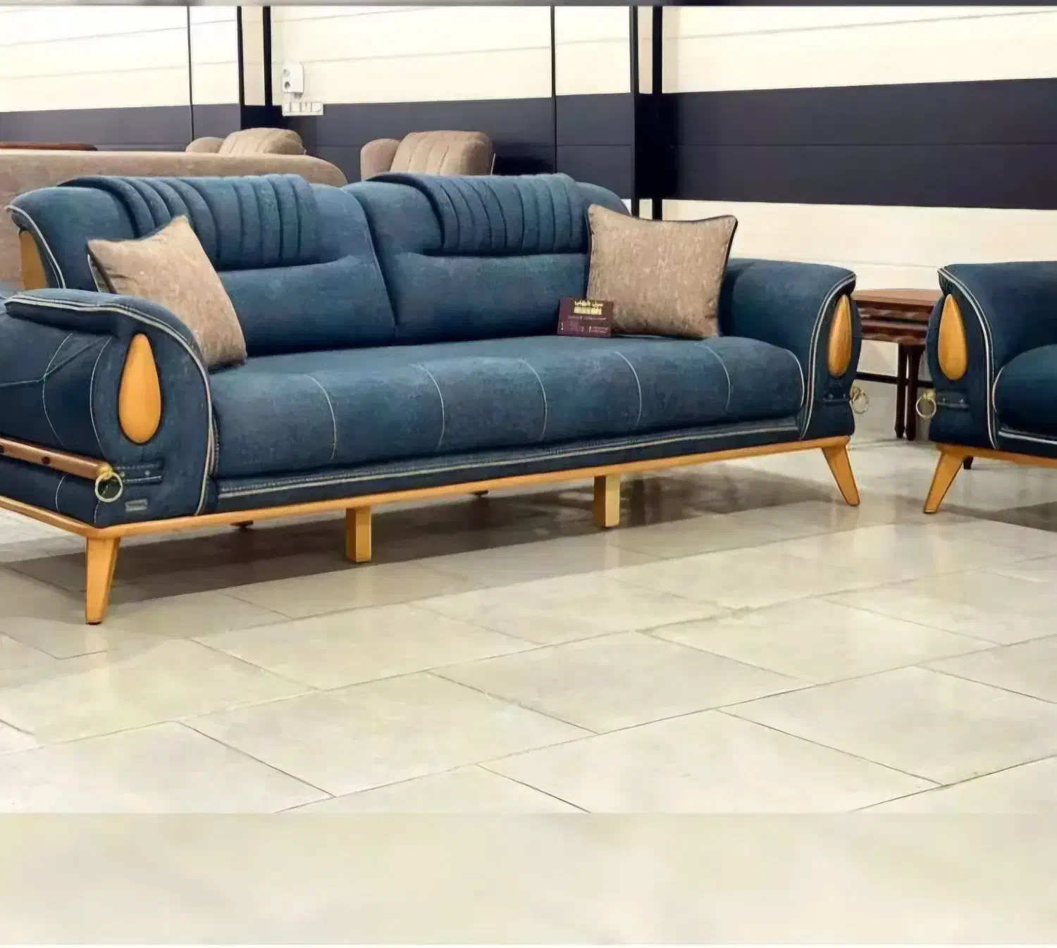 طرح تعویض مبل کهنه با مبل نو|مبلمان خانگی و میز عسلی|قزوین, |دیوار