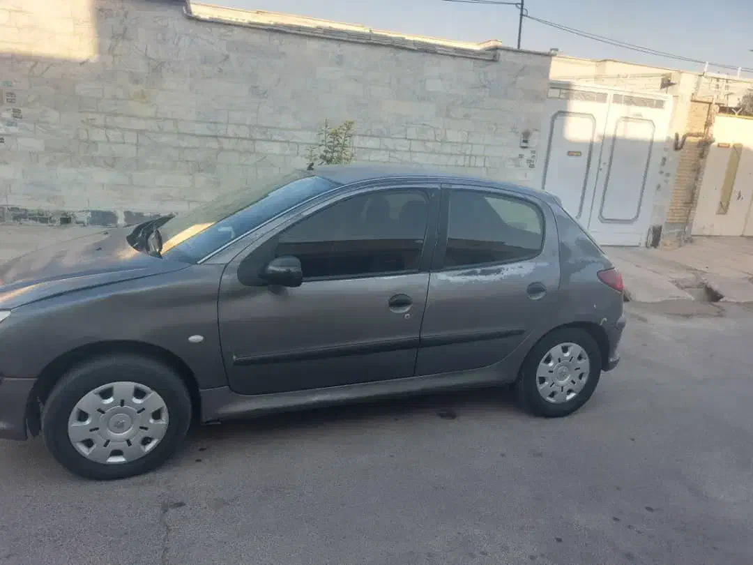 پژو۲۰۶ مدل۸۶|خودرو سواری و وانت|شیراز, صاحب الزمان|دیوار