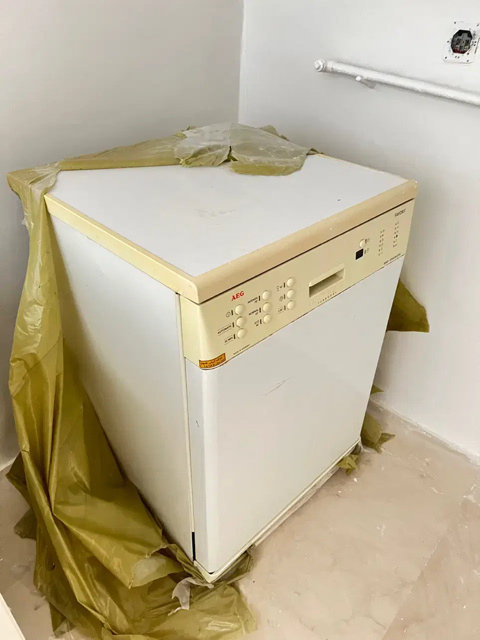ماشین ظرفشویی AEG اصل سالم|ماشین ظرفشویی|تهران, سعادت‌آباد|دیوار