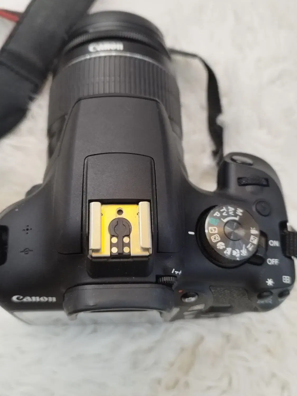 Canon 2000D کم‌کارکرد، تمیزِ تمیز، همراه لنز 18-55|دوربین عکاسی و فیلم‌برداری|اسلام‌شهر, شهرک مفیدی|دیوار