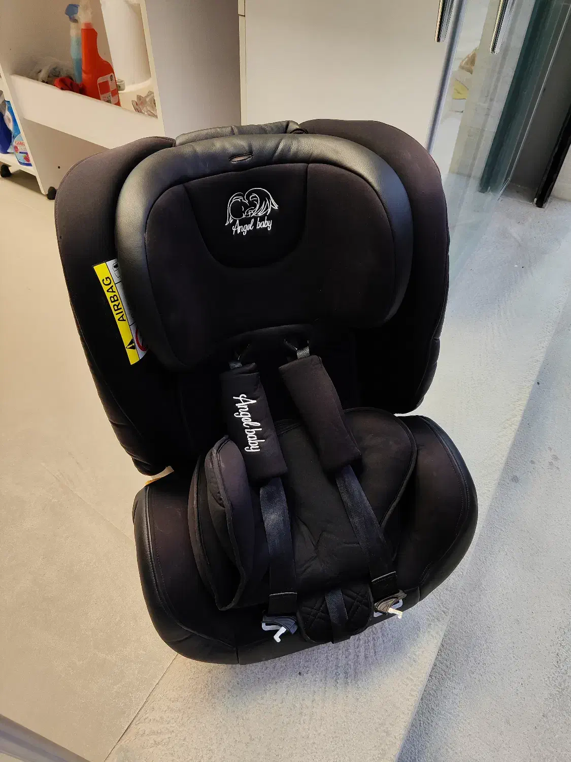 صندلی کودک|اسباب و اثاث بچه|ایلام, |دیوار