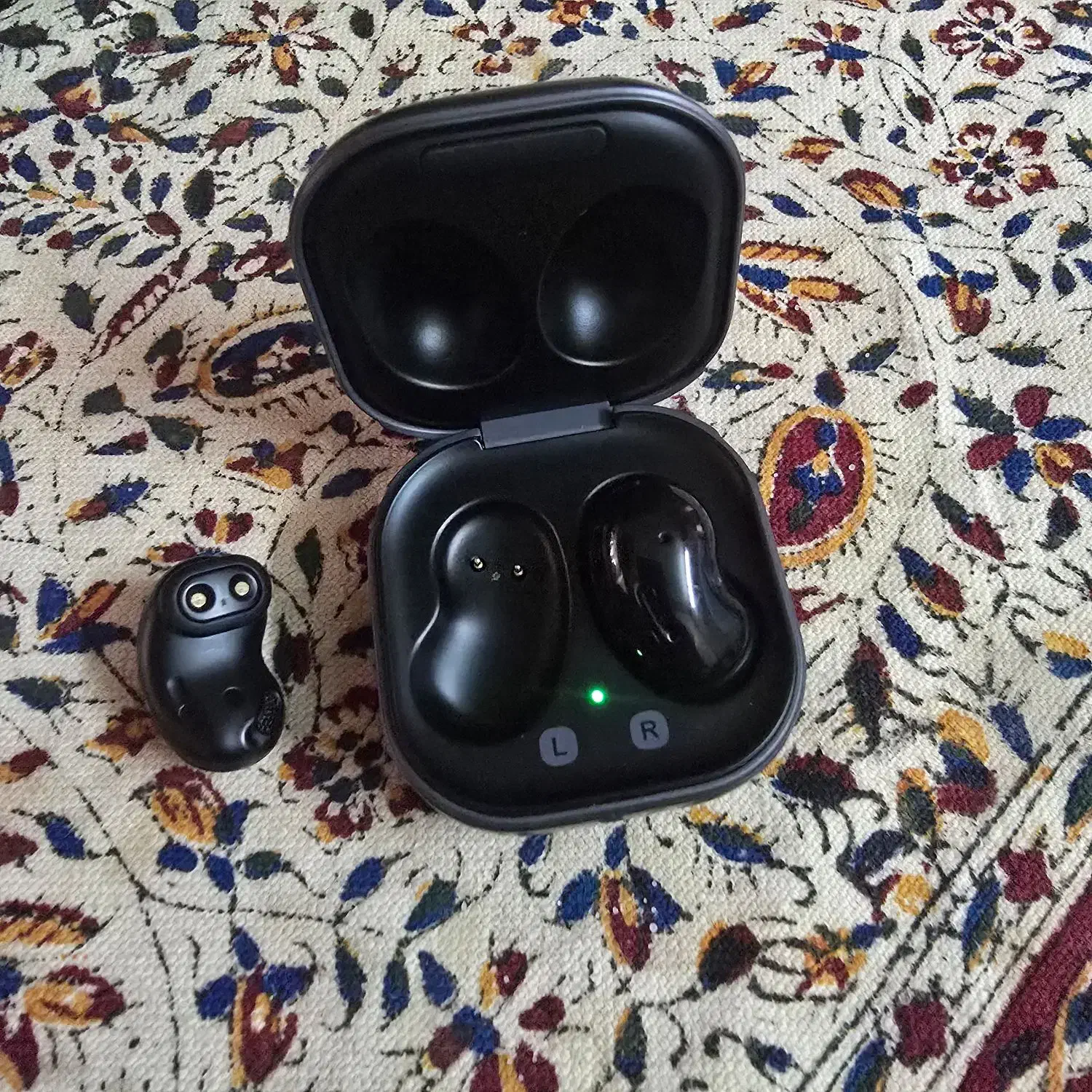 ایرپاد|لوازم جانبی موبایل و تبلت|اراک, |دیوار