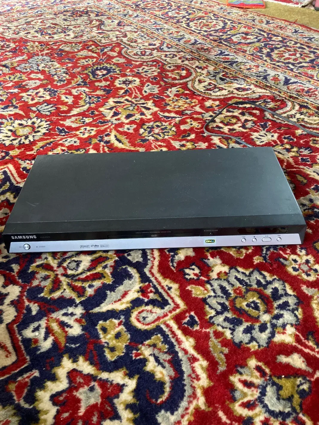 تلویزیون  و میز و دی وی دی و ضبط|تلویزیون و پروژکتور|ماکلوان, |دیوار