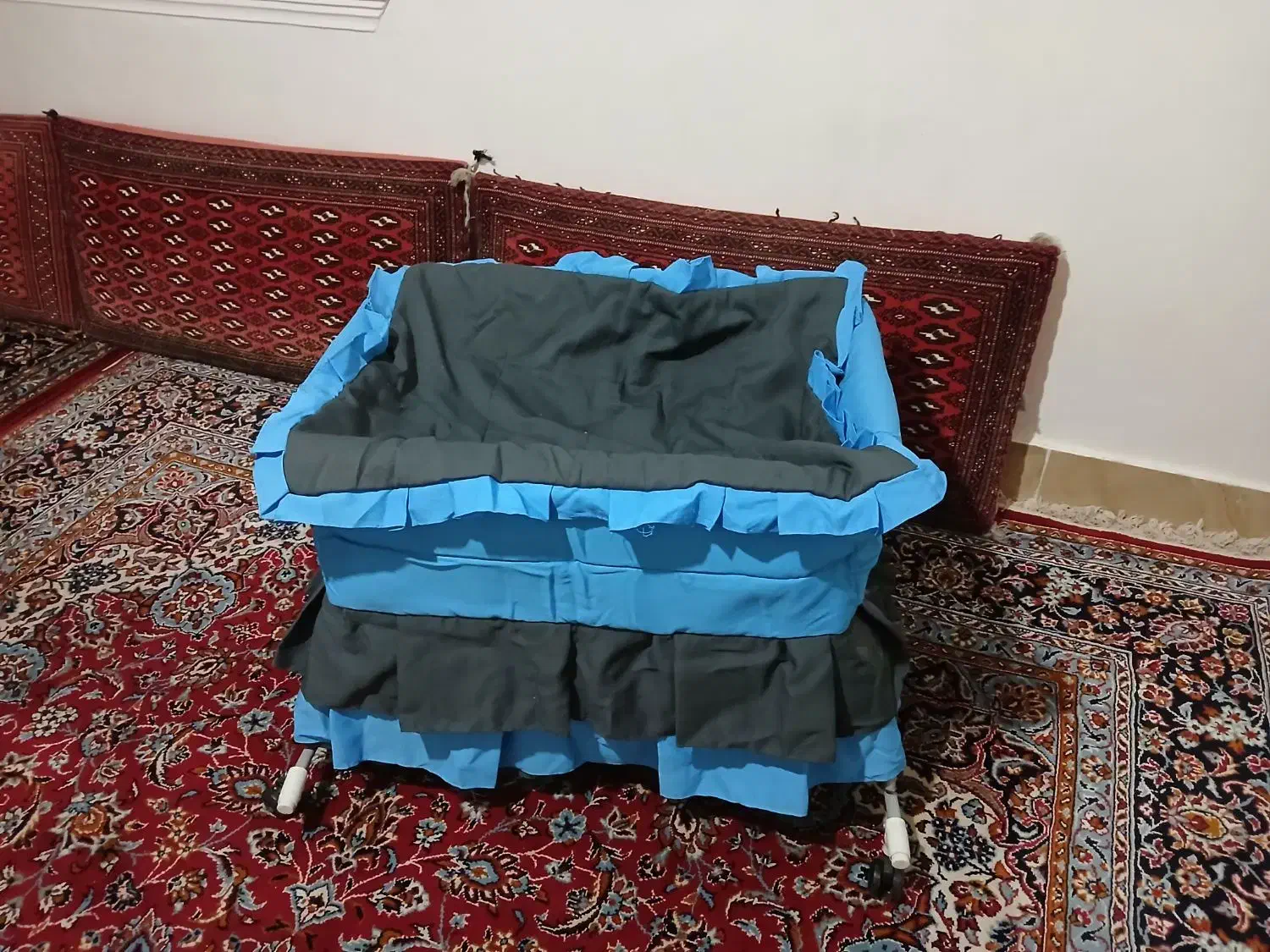 کریره،ررورورک تخت چرخ دار|اسباب و اثاث بچه|بوئین زهرا, |دیوار