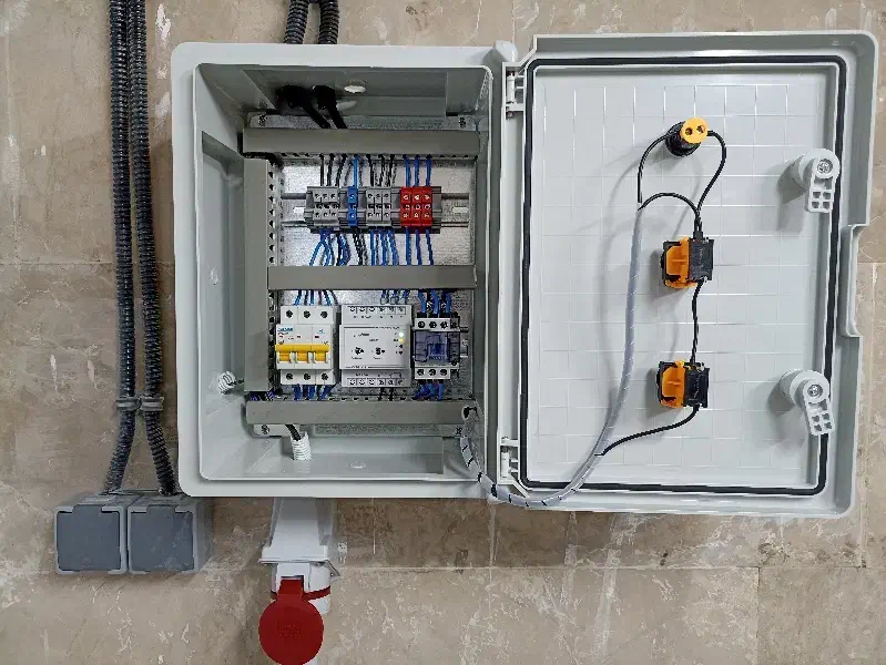 برقکار سیمکشی ساختمان نورپردازی رفع اتصالی|خدمات پیشه و مهارت|مشهد, شهرک رازی (شهرک غرب)|دیوار