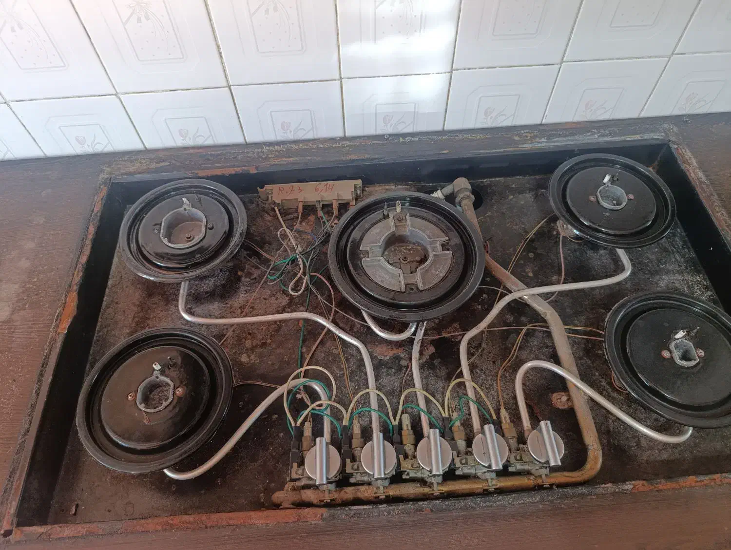 نصب ،تعمیر و سرویس انواع اجاق گاز رومیزی و...|خدمات پیشه و مهارت|سقز, |دیوار