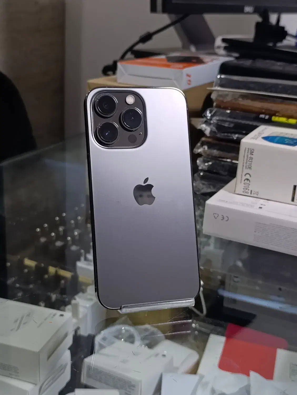 13 Pro|موبایل|تهران, قصر فیروزه ۱|دیوار