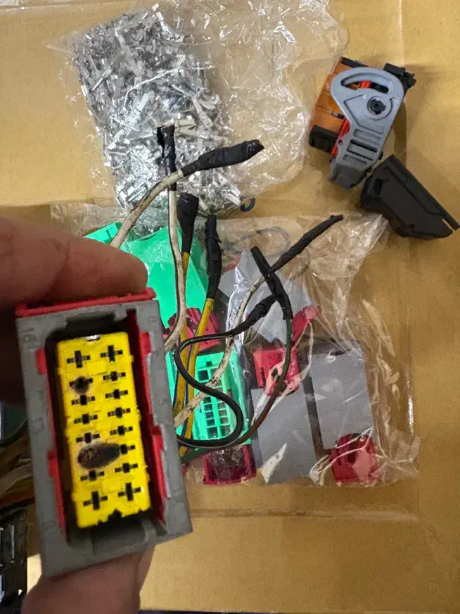 جعبه فیوز۲۰۶ داخل موتورbsm|قطعات یدکی و لوازم جانبی|فردیس, نسترن غربی|دیوار