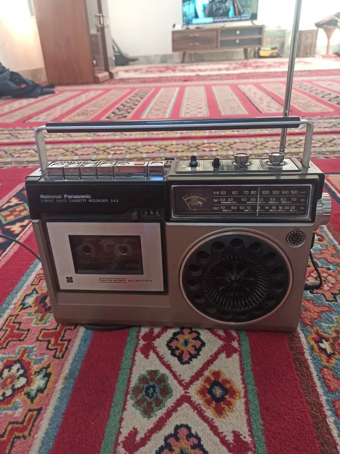 ضبط کاست خور و رادیو|پخش‌کننده همراه|کاشان, گبرها|دیوار