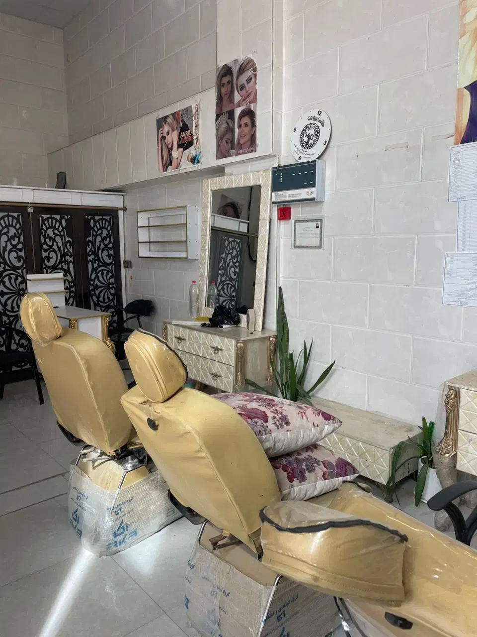 وسایل آرایشگاه|آرایشگاه و سالنهای زیبایی|کازرون, |دیوار