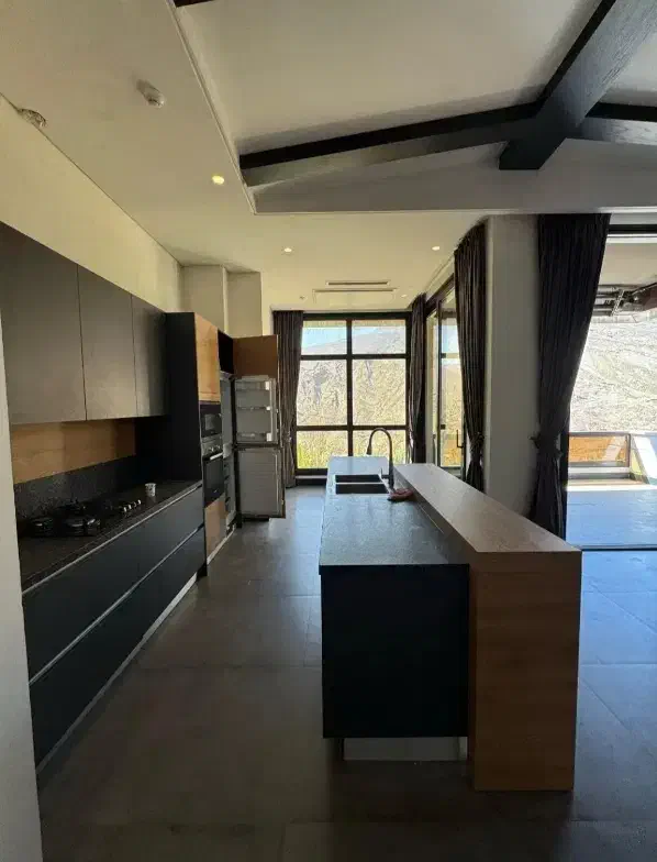 ۱۸۰ متر رو به روی پیست برج برند منطقه|فروش آپارتمان|شمشک, |دیوار