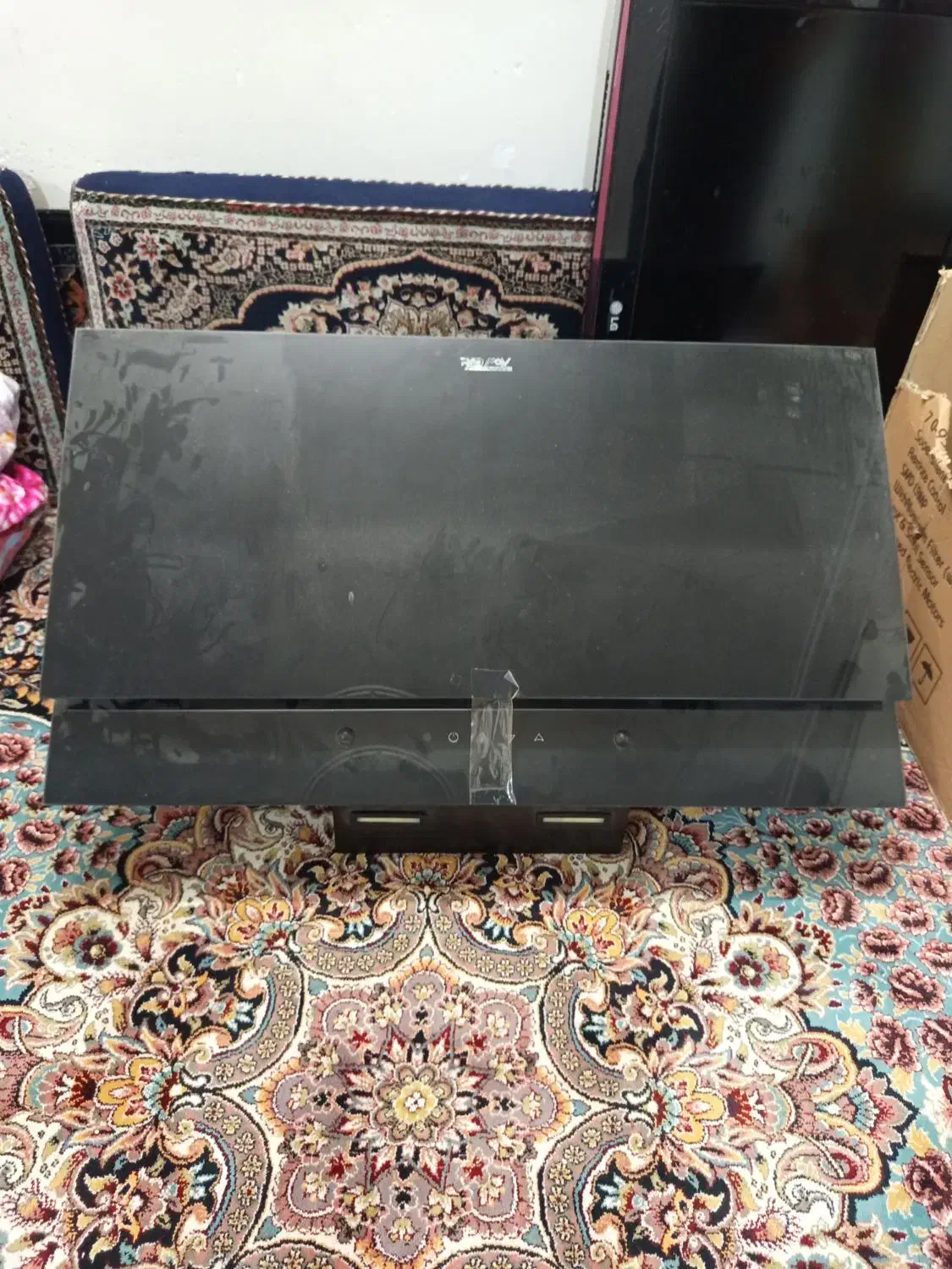 هود لمسی|هود|قم, پشت انبار نفت|دیوار