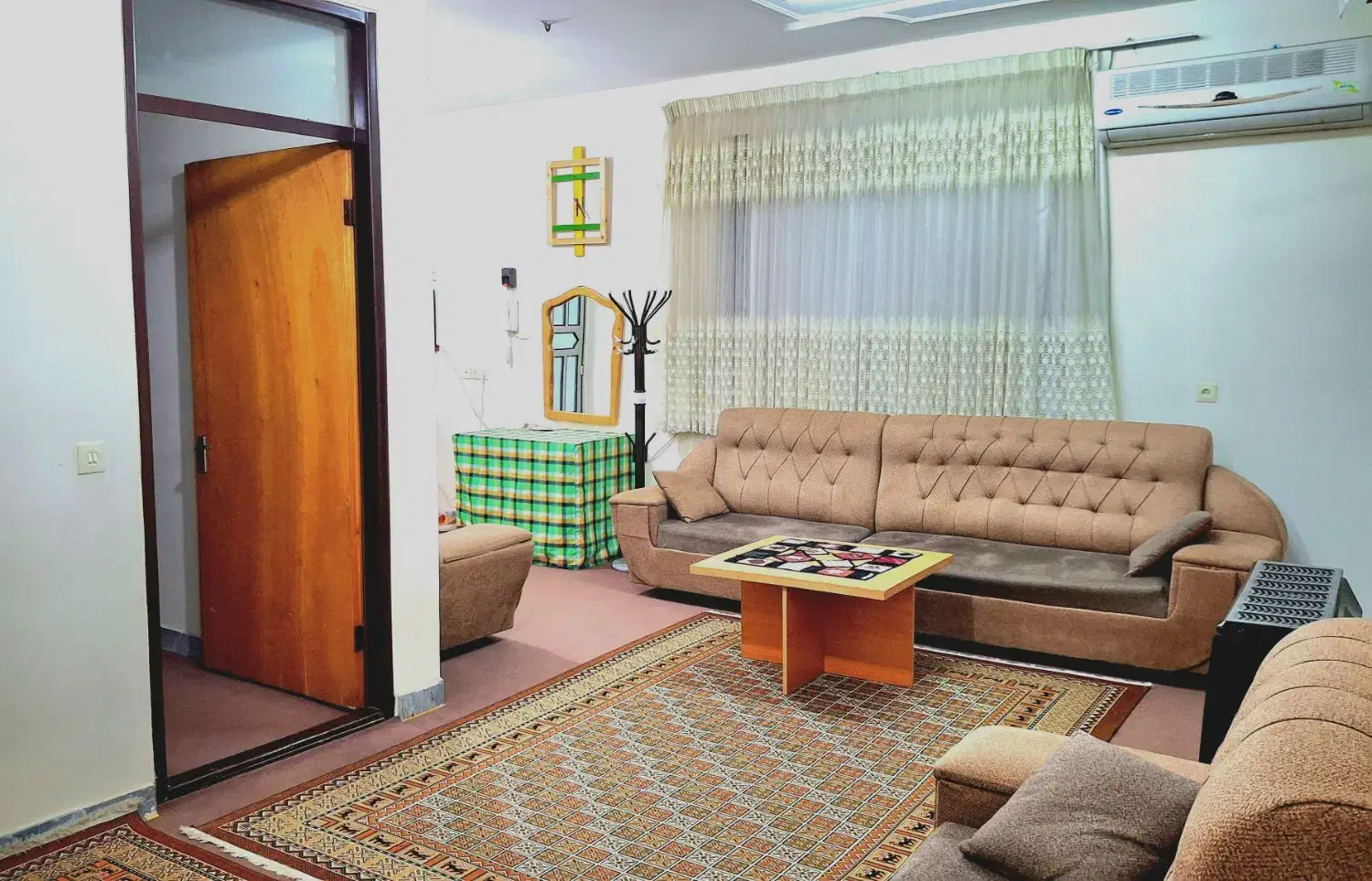 دو خواب، تمیز و بانظافت، کنار بلوار کازینو (معلم)|اجارهٔ کوتاه‌مدت آپارتمان و سوئیت|رامسر, |دیوار