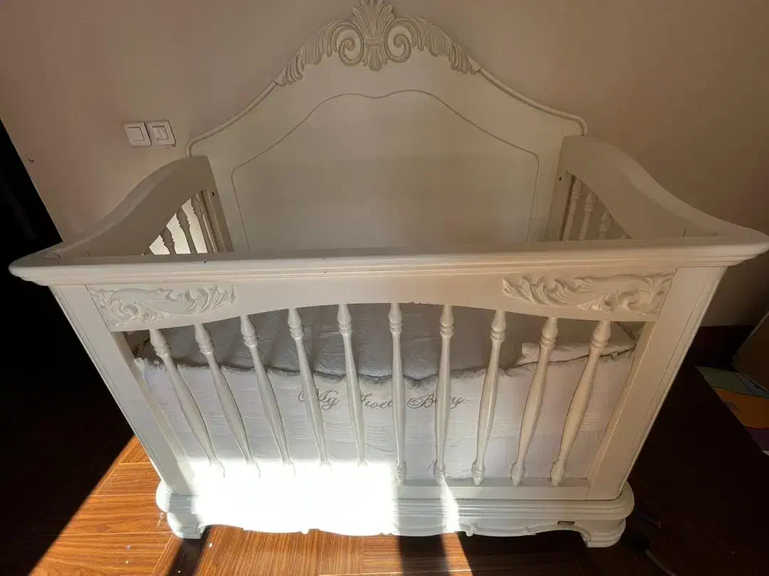 تخت نوزاد در حد نو|تخت و صندلی بچه|تهران, الهیه|دیوار