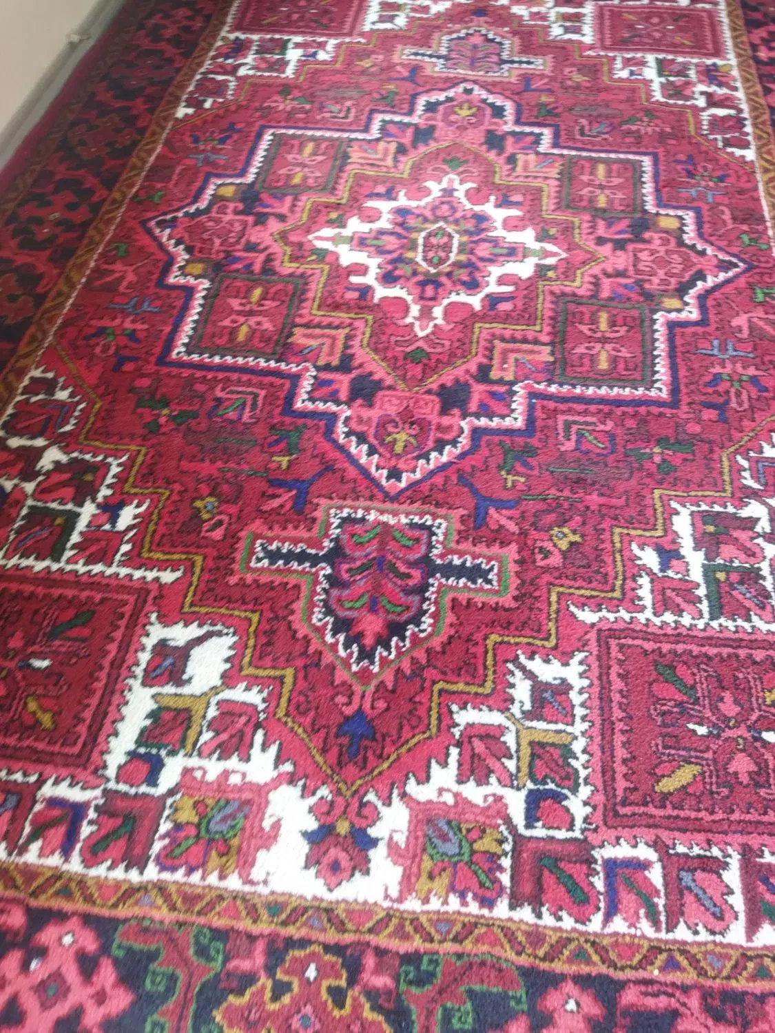 فرش چشمزان|فرش|اهر, |دیوار