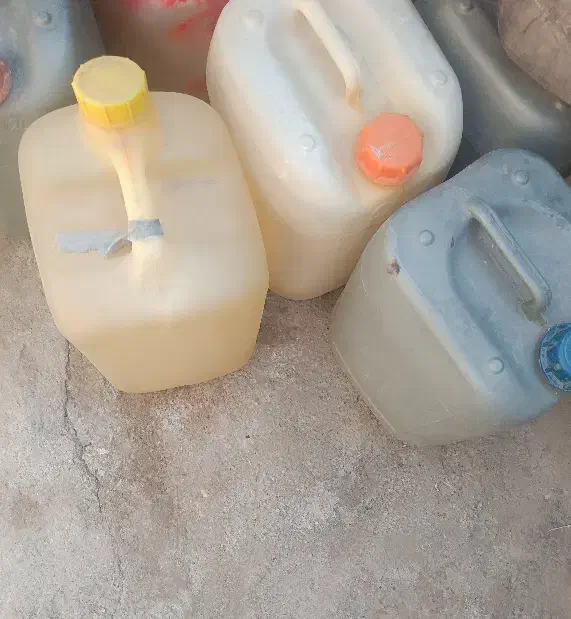 گالن ۲۰ لیتری|ظروف نگهدارنده، پلاستیکی، یک‌بارمصرف|زاهدان, |دیوار