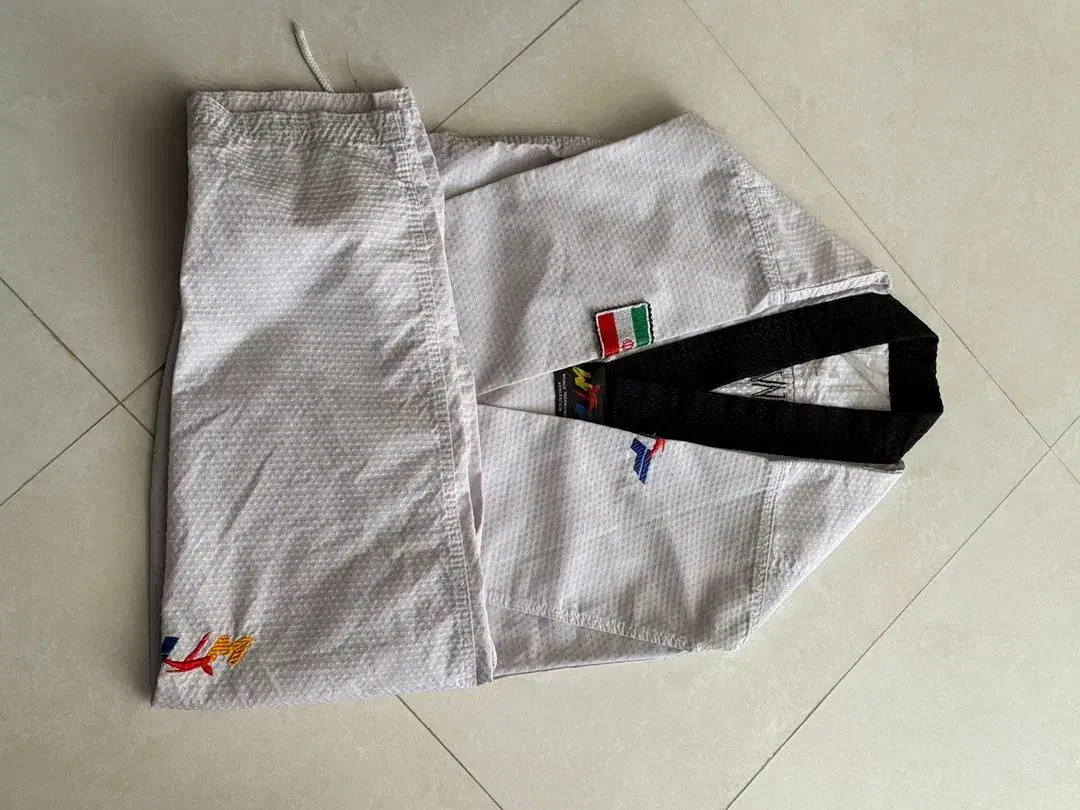 لباس ورزشی|لباس|خرمآباد, |دیوار