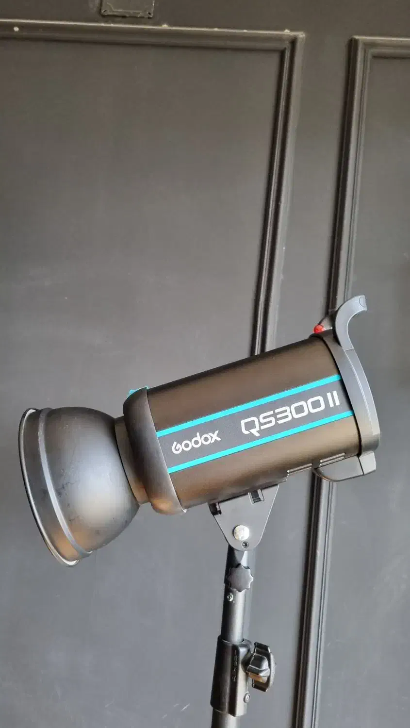 فلاش آتلیه|دوربین عکاسی و فیلمبرداری|شیراز, قدوسی شرقی|دیوار