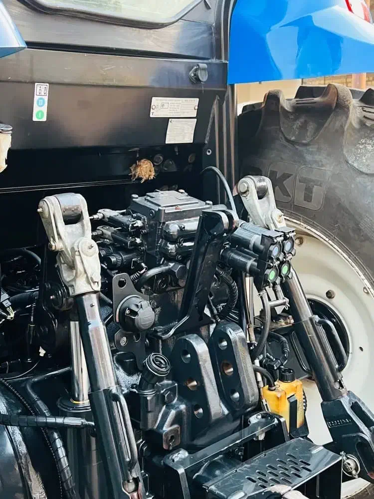 تراکتور نیوهلند ۶۰۹۰|خودرو سنگین|حمیدیه, |دیوار