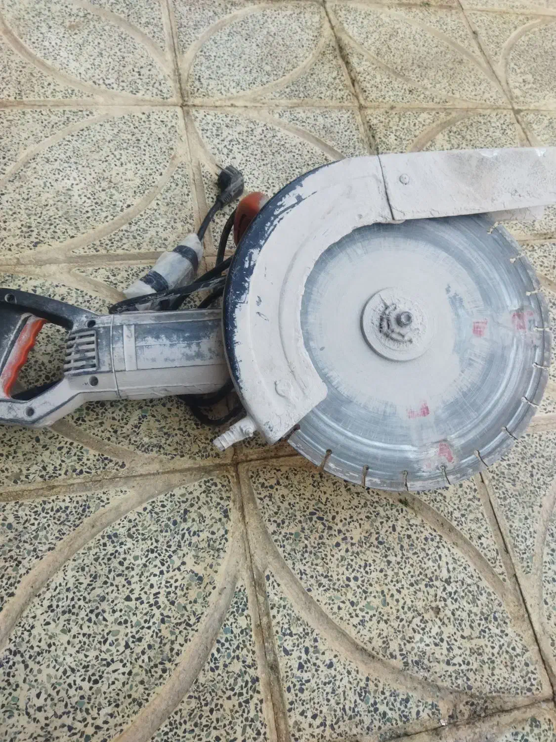 برش بتن و تخریب با دستگاه کاتر|خدمات پیشه و مهارت|کرمان, |دیوار