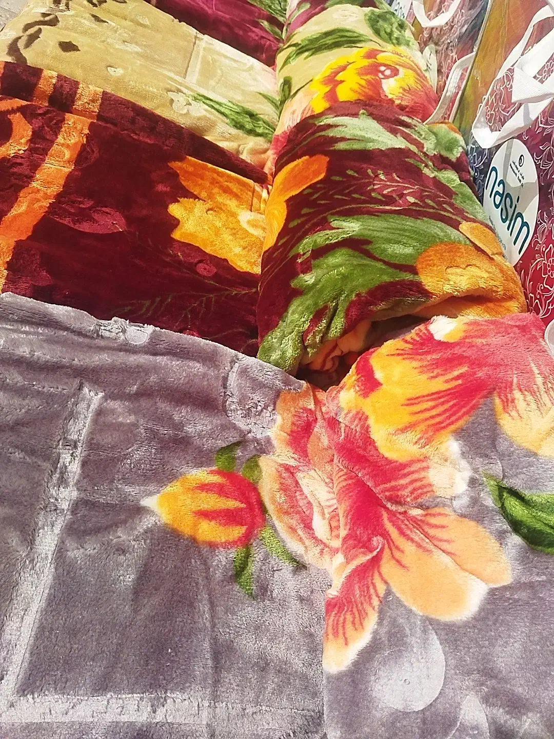 حمل وتوزیع عمده کالای خواب|رختخواب، بالش، پتو|بهبهان, |دیوار