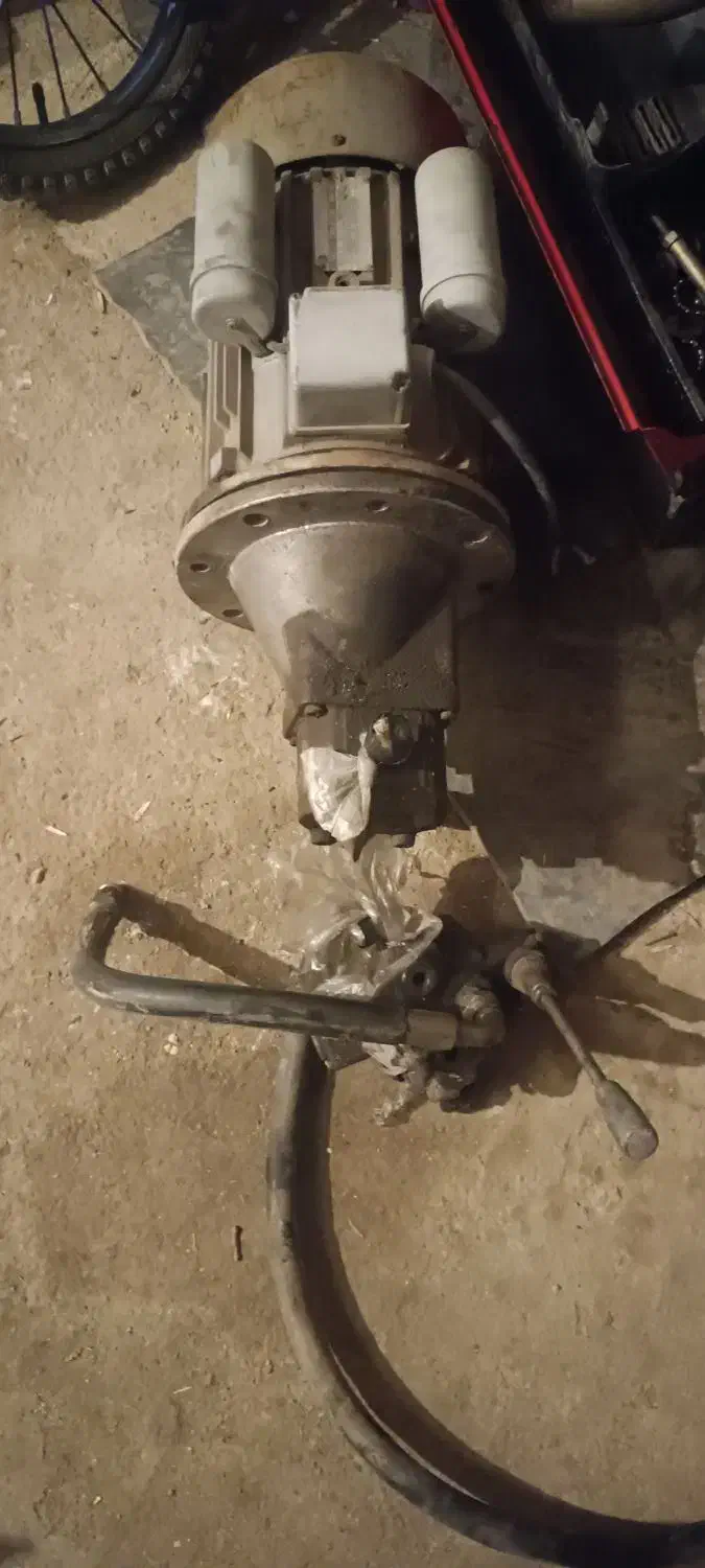 دینام 3اسب تک فاز+پمپ هیدرولیک+لیور|ماشین‌آلات صنعتی|زرند, |دیوار