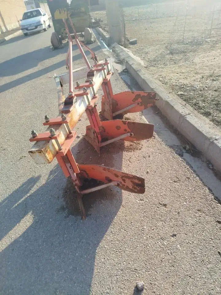 گاو آهن سه خیش|ابزارآلات|گتوند, |دیوار