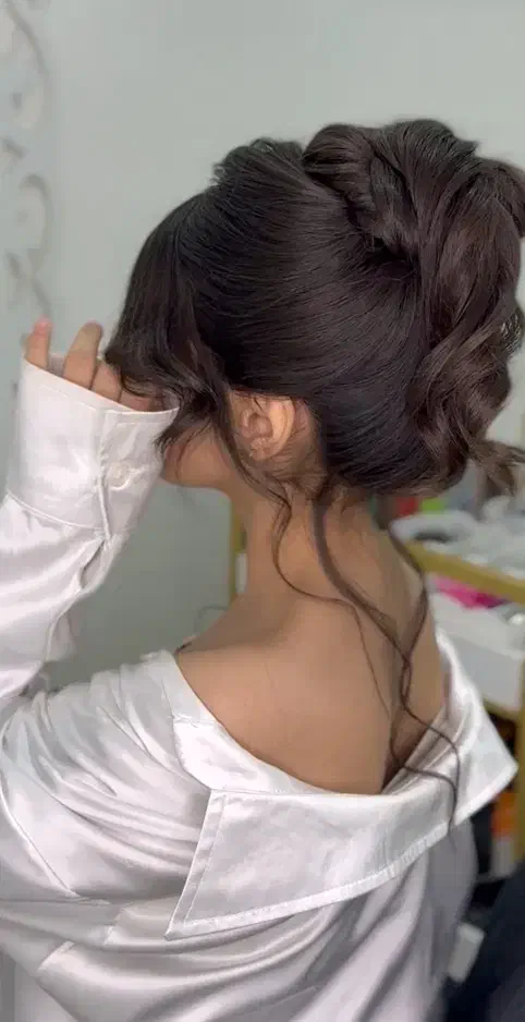 آفر50٪ میکاپ و شنیون|خدمات آرایشگری و زیبایی|بندرعباس, |دیوار