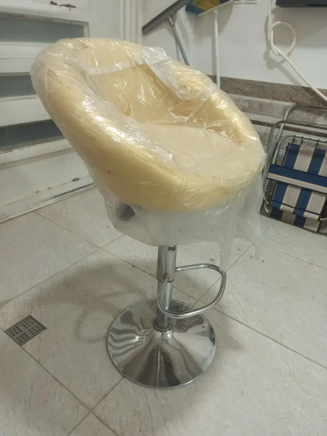 صندلی گردان جکدار صفر|آرایشگاه و سالن‌های زیبایی|بوکان, |دیوار