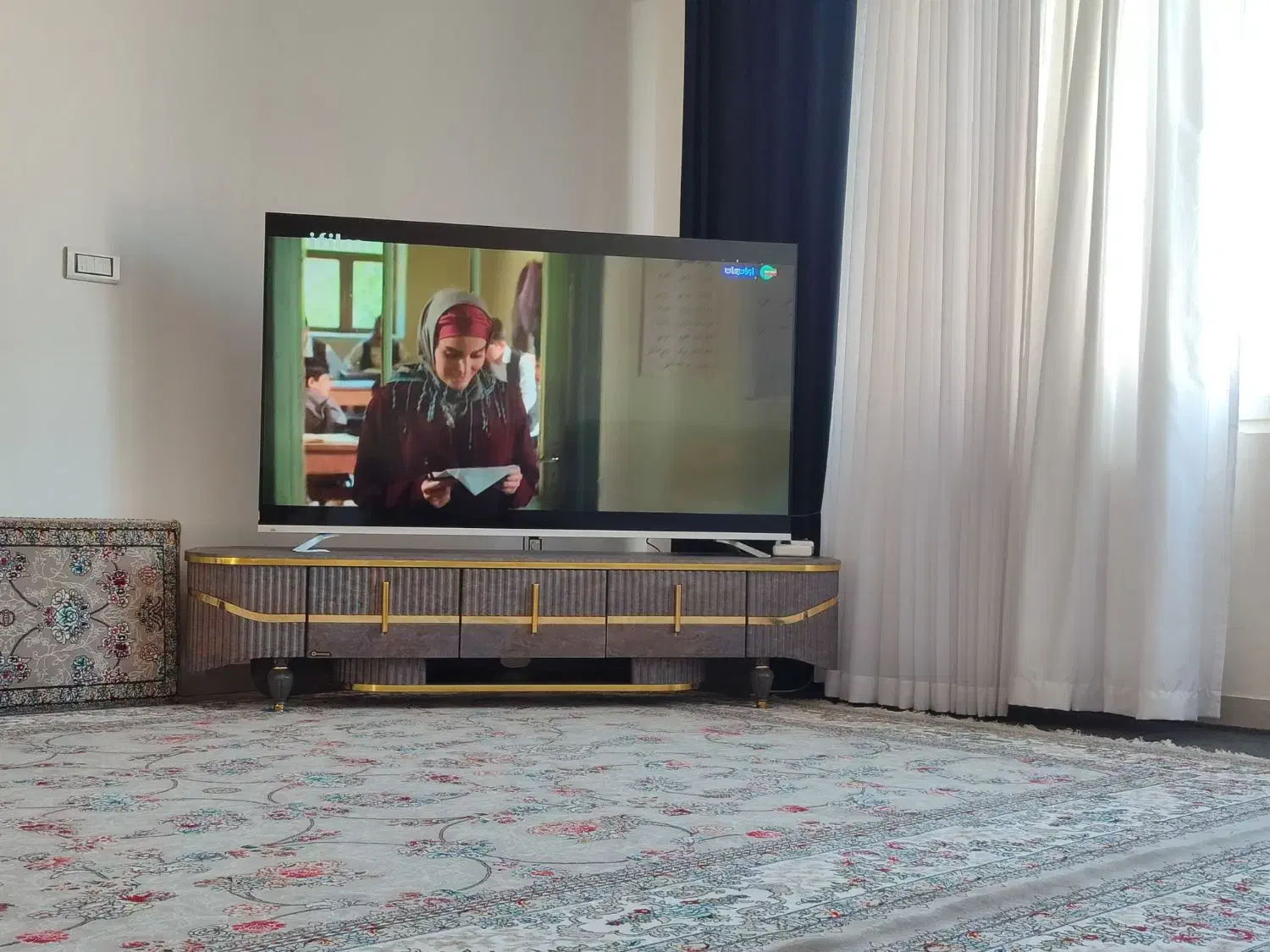 تلوزیون لایف ۶۵|تلویزیون و پروژکتور|مریوان, |دیوار