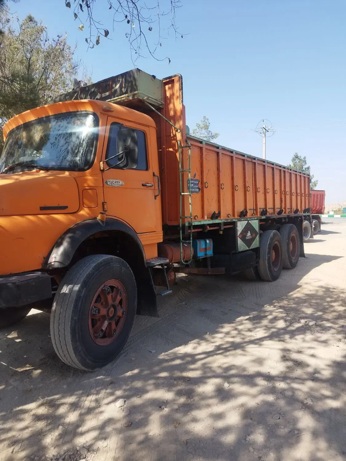 ده چرخ زیرمایلر باری مدل ۷۴|خودرو سنگین|نیریز, |دیوار