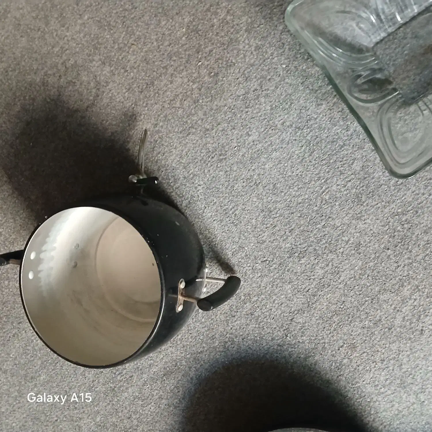 ظرف معدنی وچدنی|ظروف پخت‌وپز|ارومیه, |دیوار