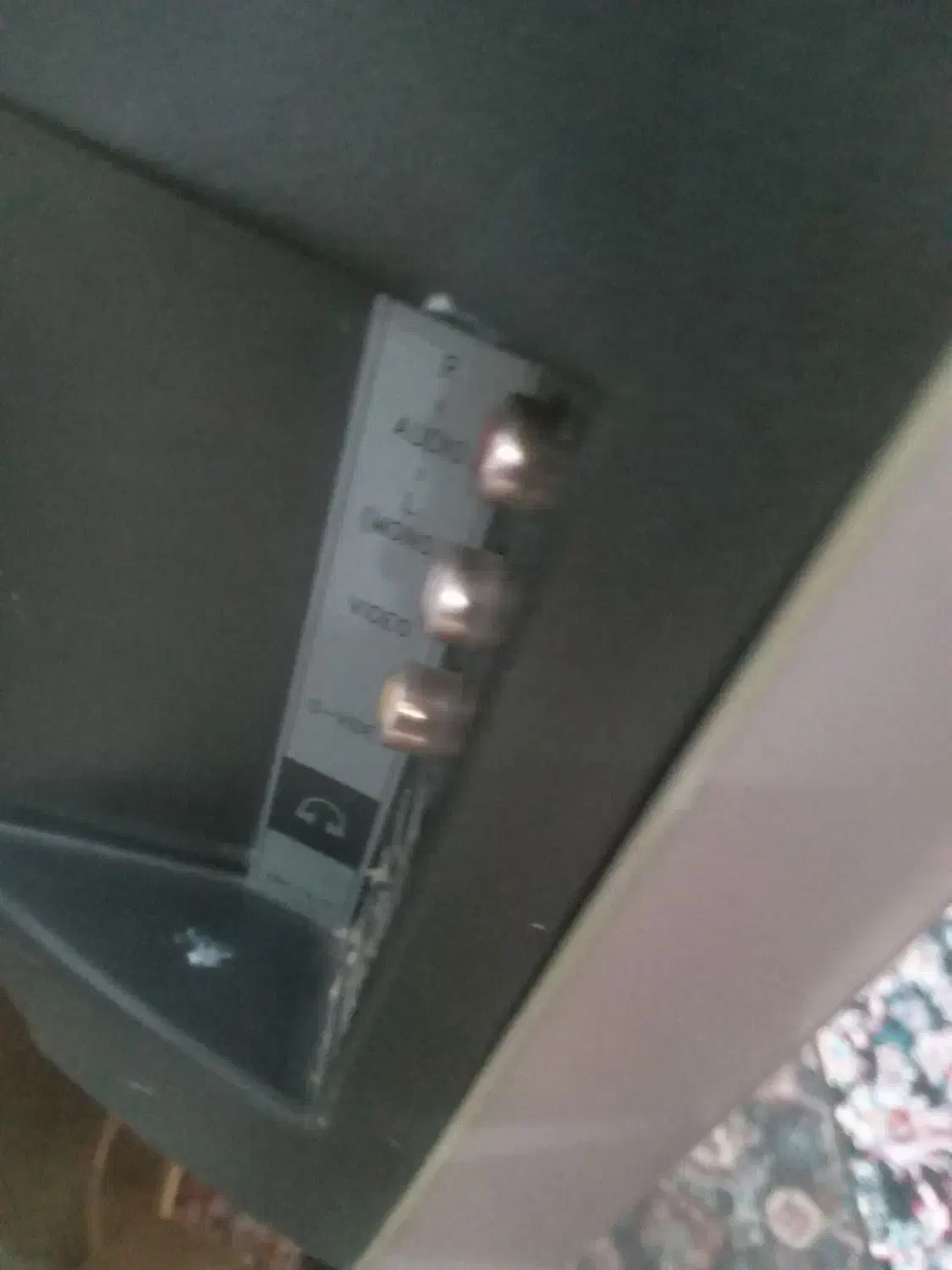 یک عدد تلویزیون صنام درحد نو|تلویزیون و پروژکتور|قم, شهرک فاطمیه|دیوار