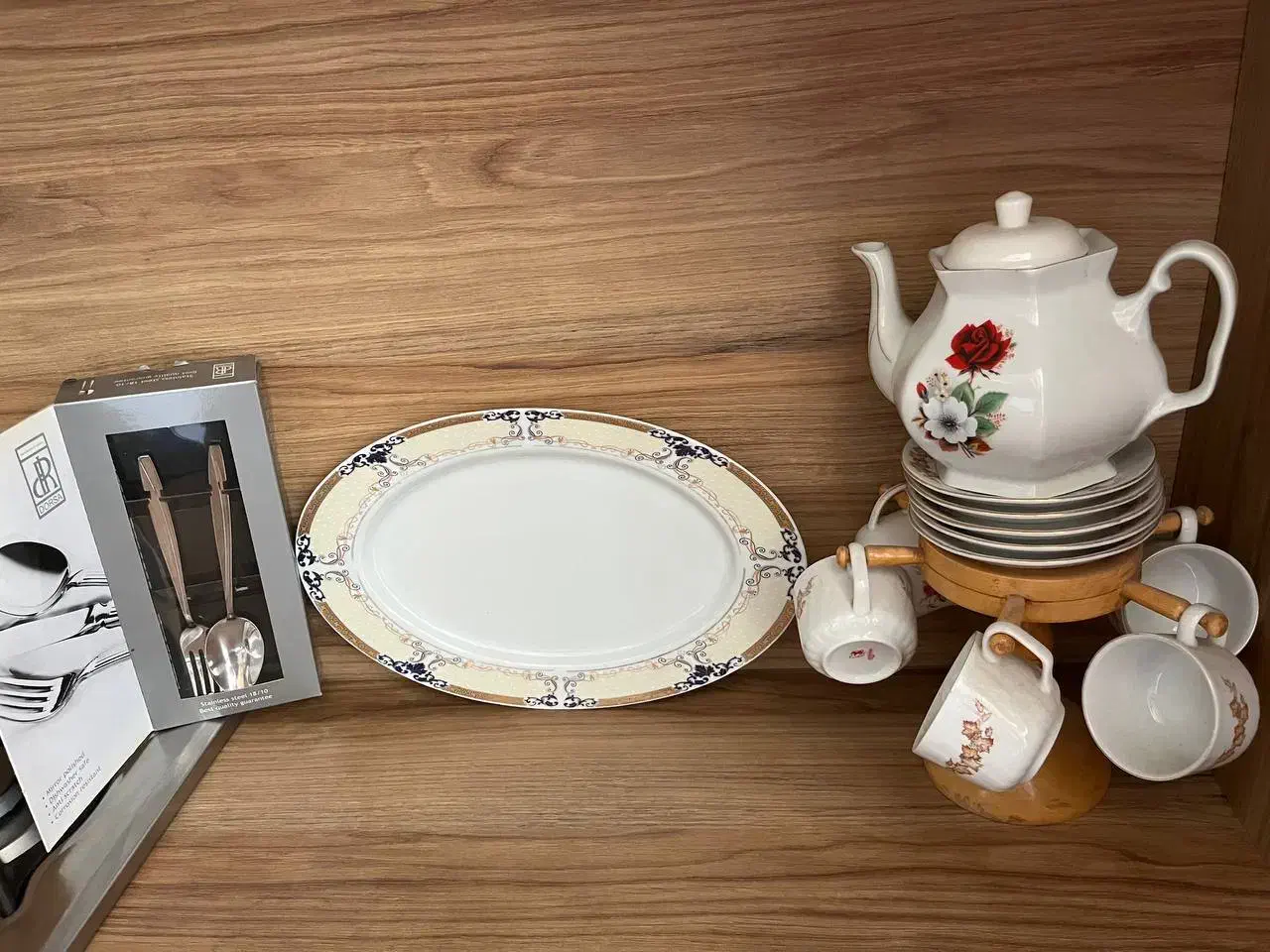 بلوری و  شیشه|لوستر و چراغ آویز|اسلام‌شهر, شهرک قائمیه|دیوار