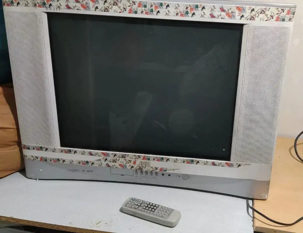 تلویزیون ۲۵ اینچ jvc|تلویزیون و پروژکتور|تهران, زرکش|دیوار