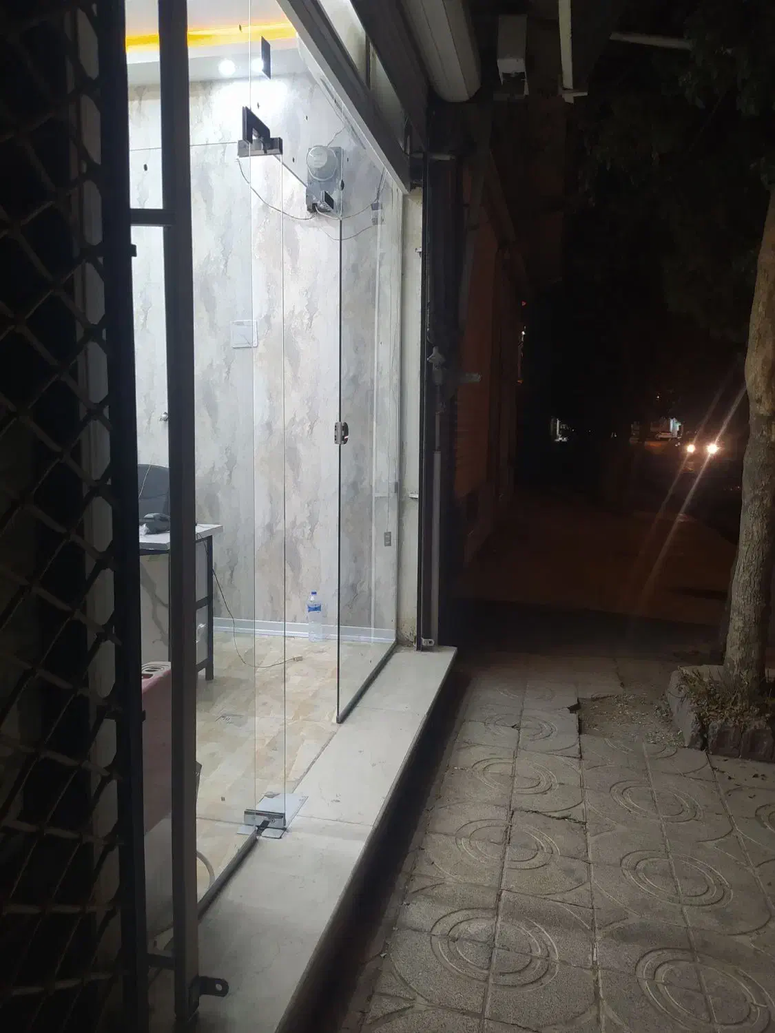 مغازه اجاره 18 متری در فرهنگیان ابتدای خیابان|اجارهٔ مغازه و غرفه|رباط‌کریم, رباط‌کریم|دیوار