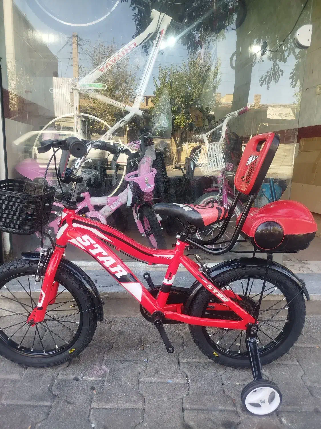 اسباب دوچرخه بچه در طرح و رنگ های متنوع|اسباببازی بچه|مرند, |دیوار