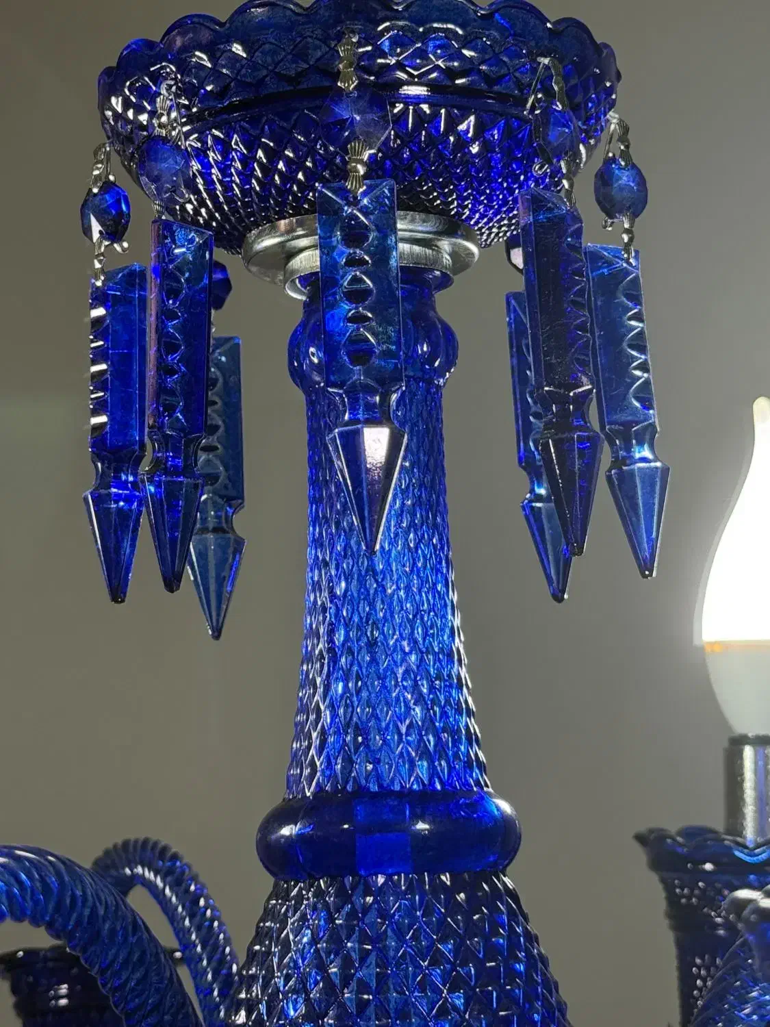 لوستر سه شاخه ی آبی، شیک و خاص|لوستر و چراغ آویز|تهران, بهارستان|دیوار