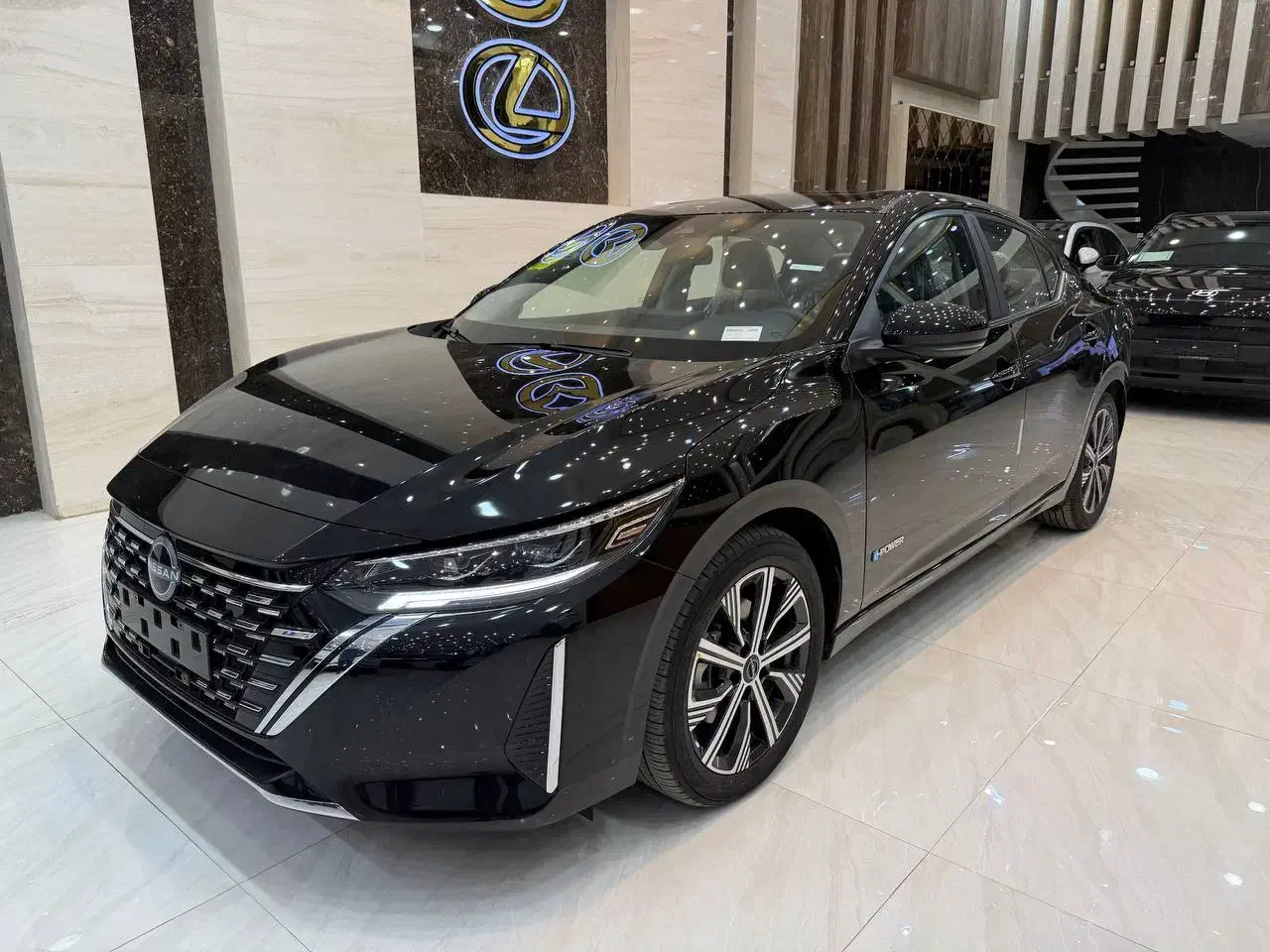 نیسان سیلفی مکس ادیشن 2024|خودرو سواری و وانت|شاهین‌شهر, گزبرخوار|دیوار