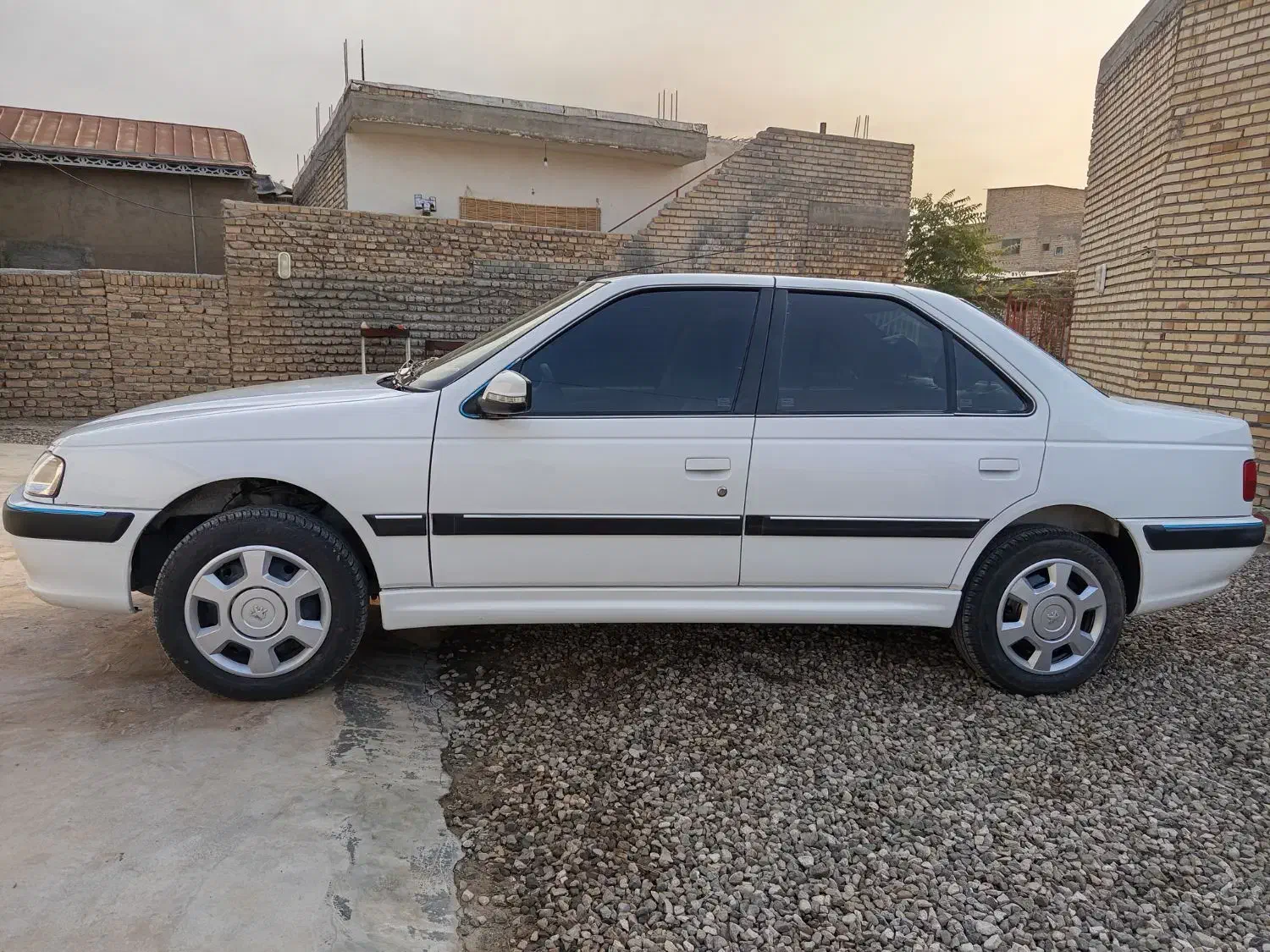 سلام،پارس مدل۴۰۱ موتور جدید|خودرو سواری و وانت|گنبد کاووس, |دیوار