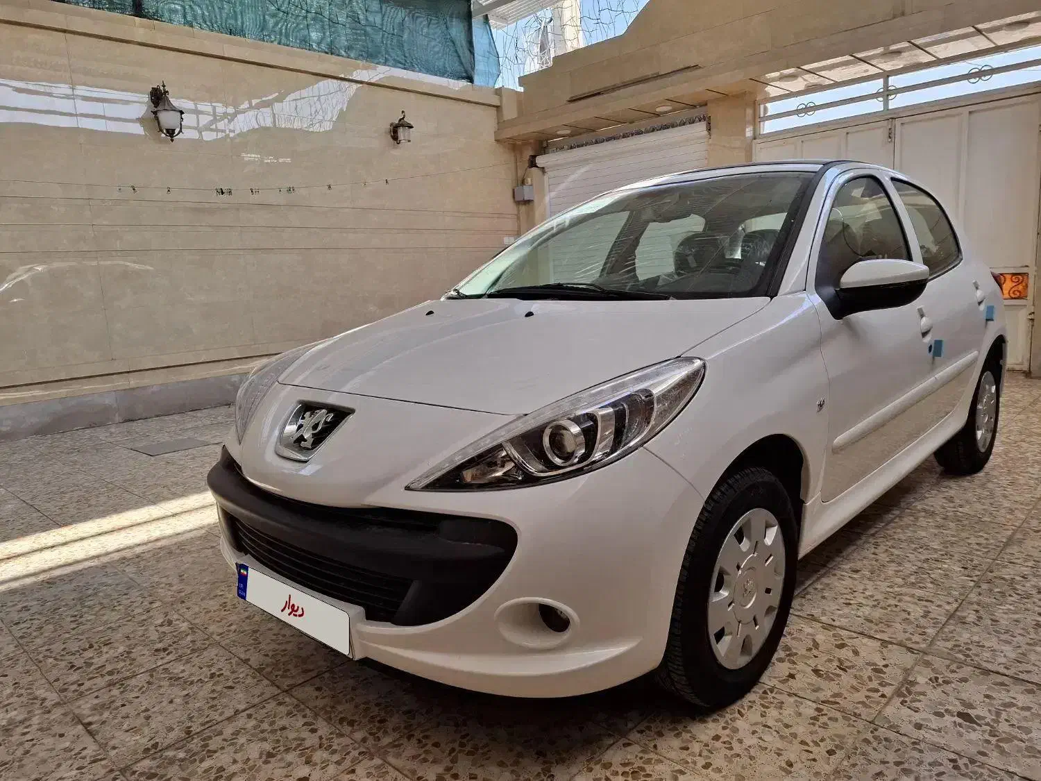 پژو۲۰۷ پلاس سقف شیشه ای صفر کیلومتر|خودرو سواری و وانت|شوشتر, |دیوار