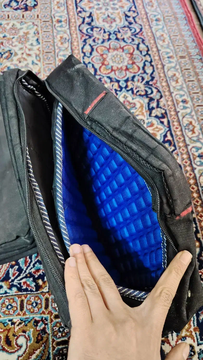 3 عدد کیف|کیف، کفش، کمربند|مبارکه, |دیوار