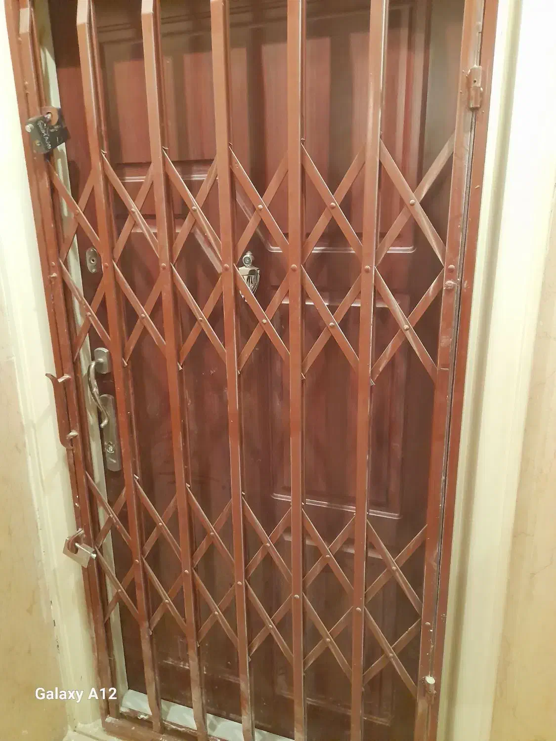 درب آکاردئون برای ورودی آپارتمان در حد نو آکاردونی|مصالح و تجهیزات ساختمان|کرج, مهرویلا جنوبی|دیوار