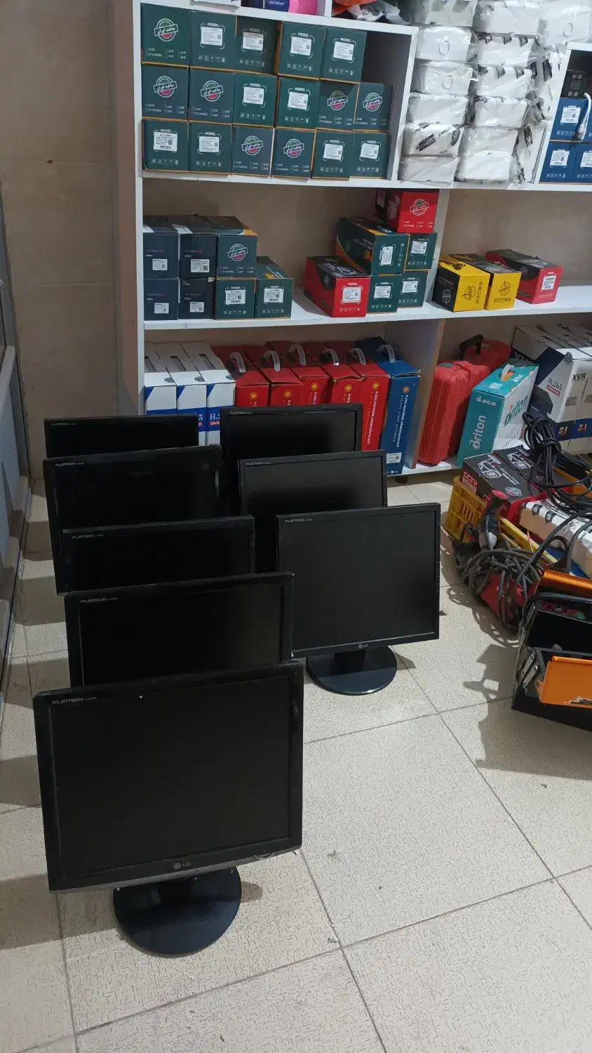 مانیتور و دوربین مداربسته|دوربین مداربسته|سراب, |دیوار