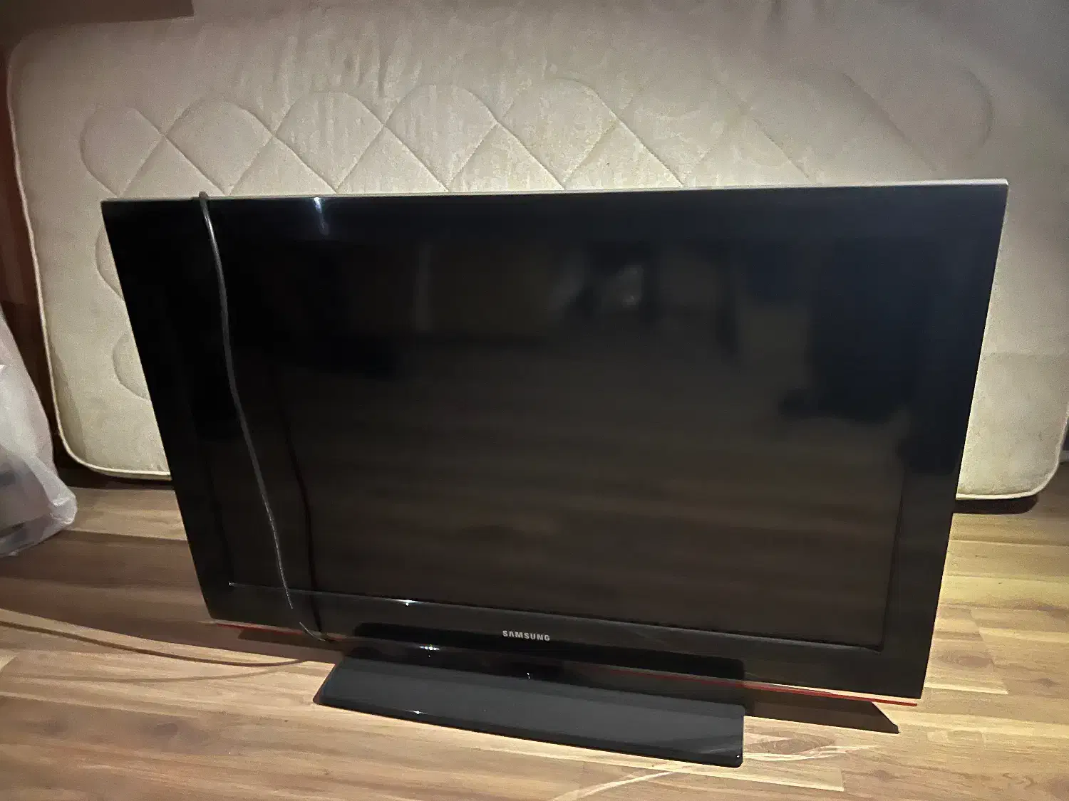 ال سی دی سامسونگ ۴۲ اینچ|تلویزیون و پروژکتور|تهران, بهار|دیوار