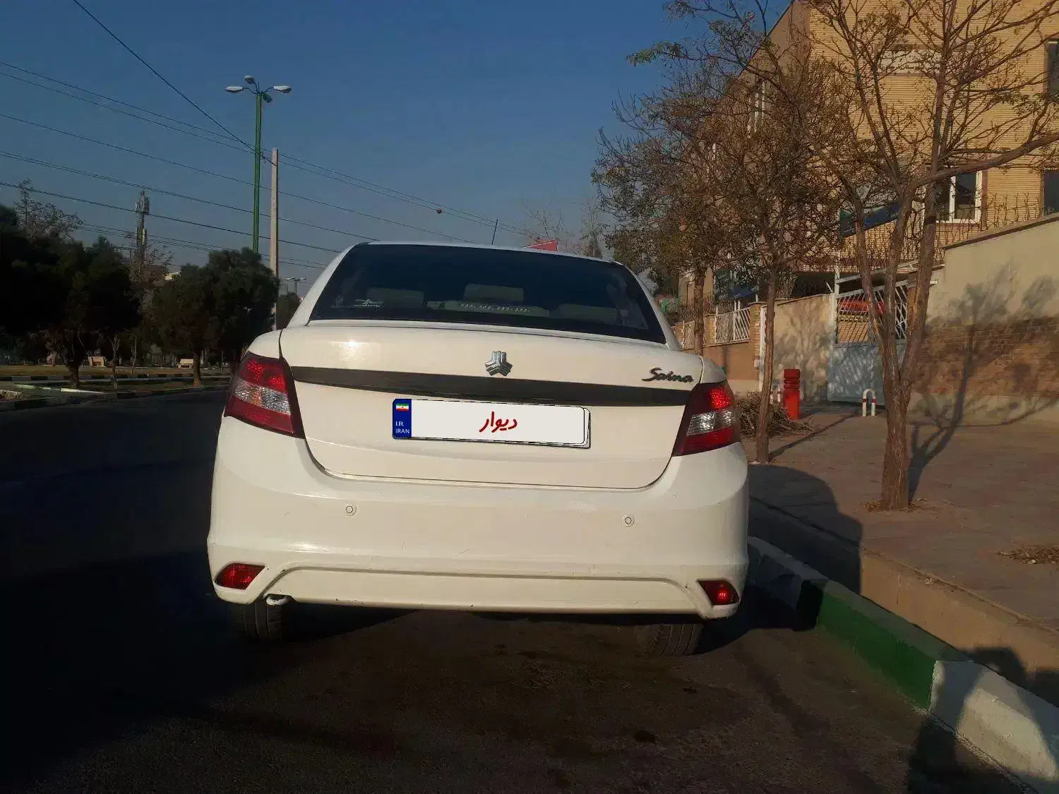 ساینا مدل۱۴۰۰|خودرو سواری و وانت|قرچک, باقرآباد|دیوار