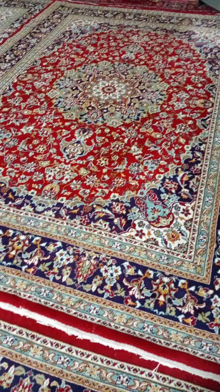 قالی نگین مشهد ۹ متری تمیز و سالم ۴ عدد موجوده|فرش|کاشمر, |دیوار