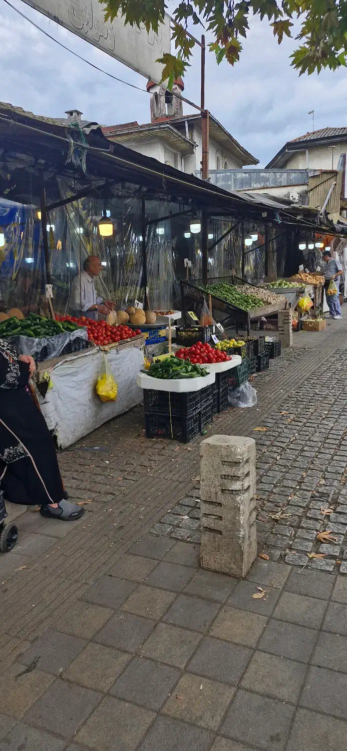 ۵۰۰ متر بر سعدی|اجارهٔ مغازه و غرفه|رشت, سعدی (تختی)|دیوار