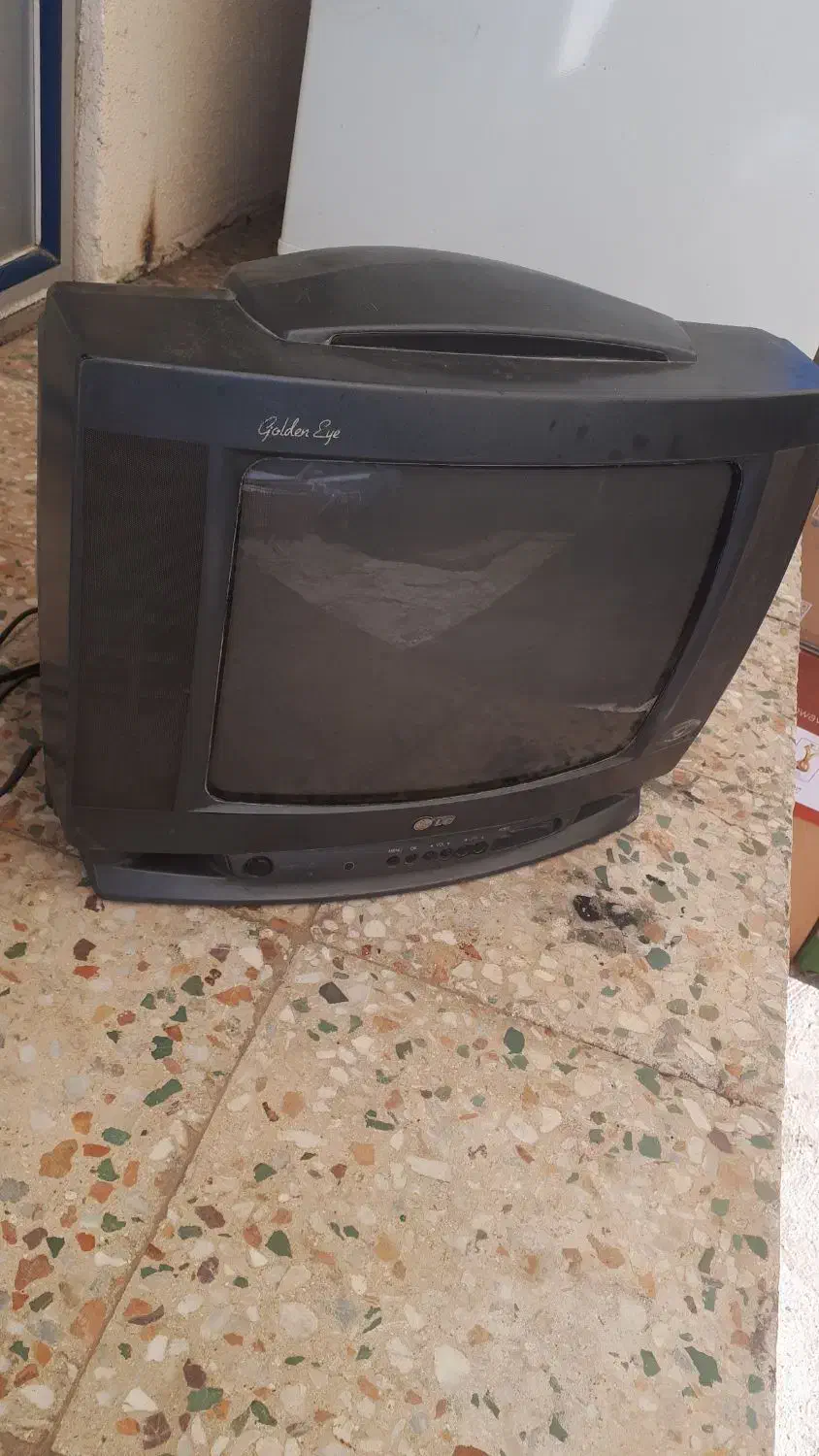 تلویزیون ۱۴ اینچ ال جی|تلویزیون و پروژکتور|صومعه‌سرا, |دیوار