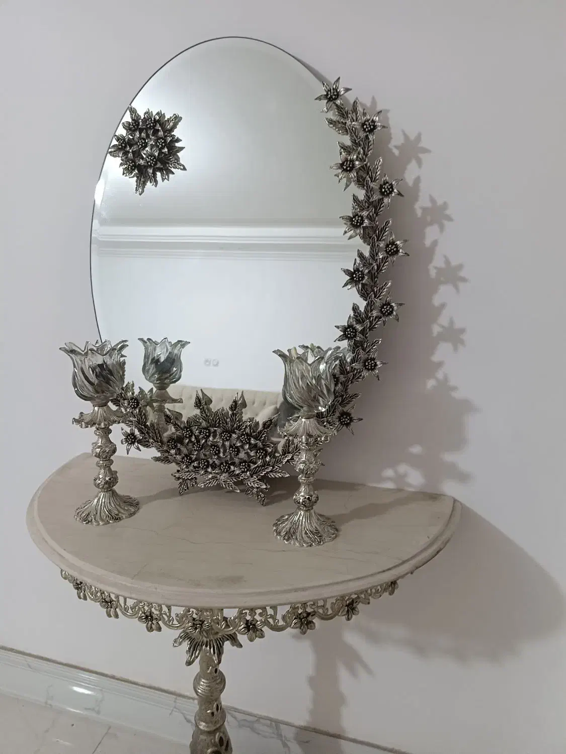 اینه شمعدون و کنسول سیاه قلم کاری کرده|بوفه، ویترین، کنسول|بابل, |دیوار